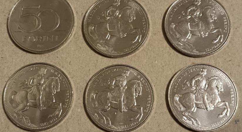 Különleges 50 forintos érme került forgalomba, már most a többszörösét éri