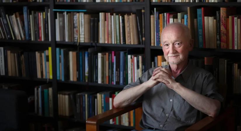 Nádasdy Ádám a nyelv hatalmában hitt, és óvatosságra intette a nyelvtannácikat