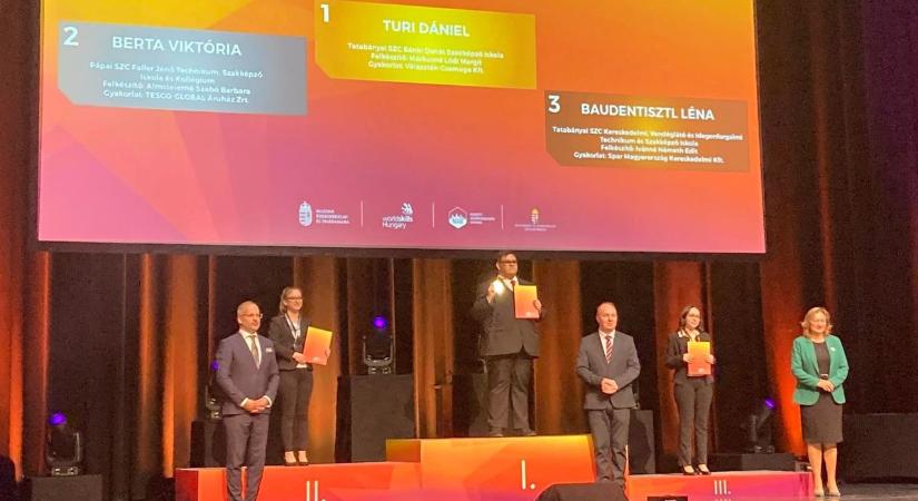 Éremeső a tatabányai diákoknál a Szakma Sztár Fesztivál döntőjében