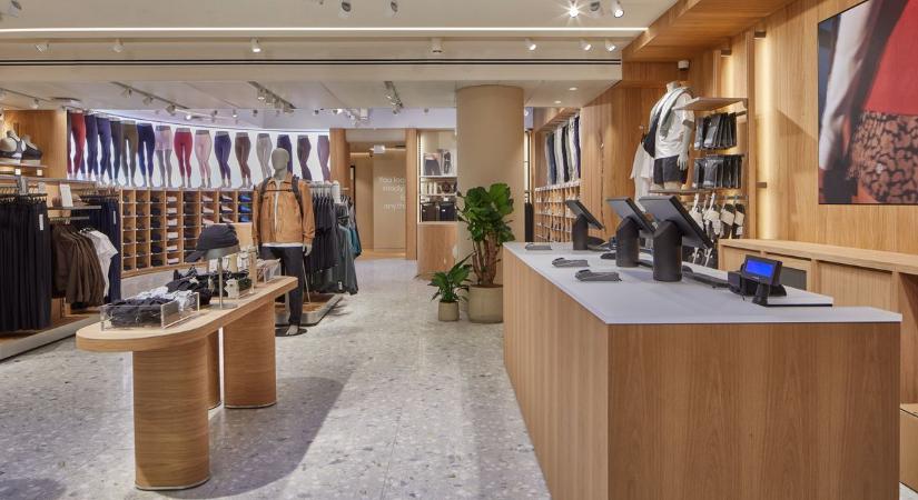 Kanadai luxusmárka érkezett Budapestre: exkluzív helyen nyitottak boltot – új prémium szereplő a sportruházati piacon