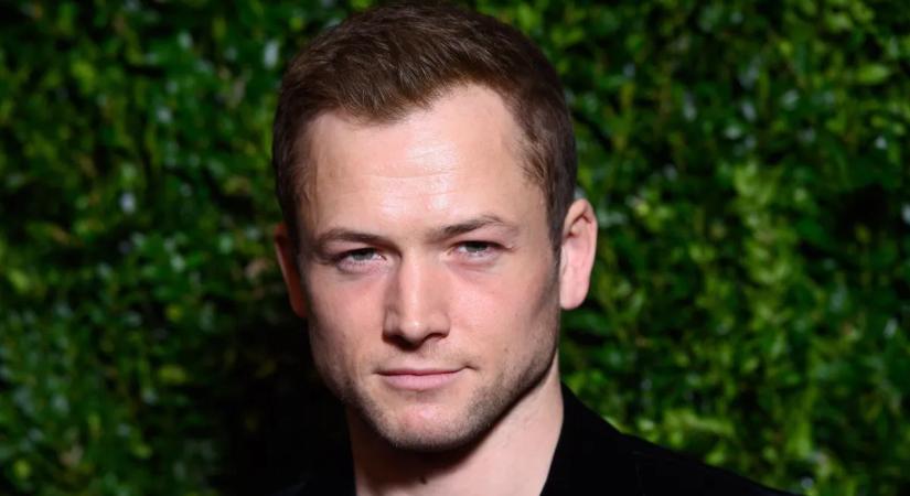 Taron Egerton lebukott: az új Baywatch sztárral randizik