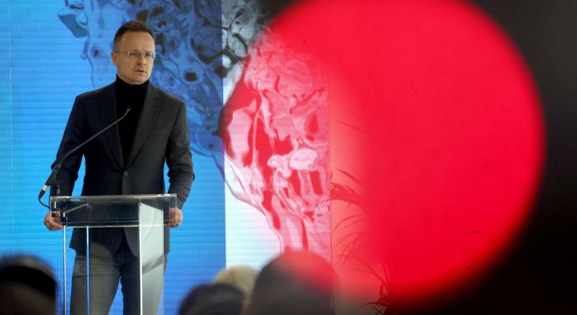 Szijjártó Péter bejelentette: óriási beruházást kap a magyar kisváros, egész Európában párját ritkítja a belgák gyára