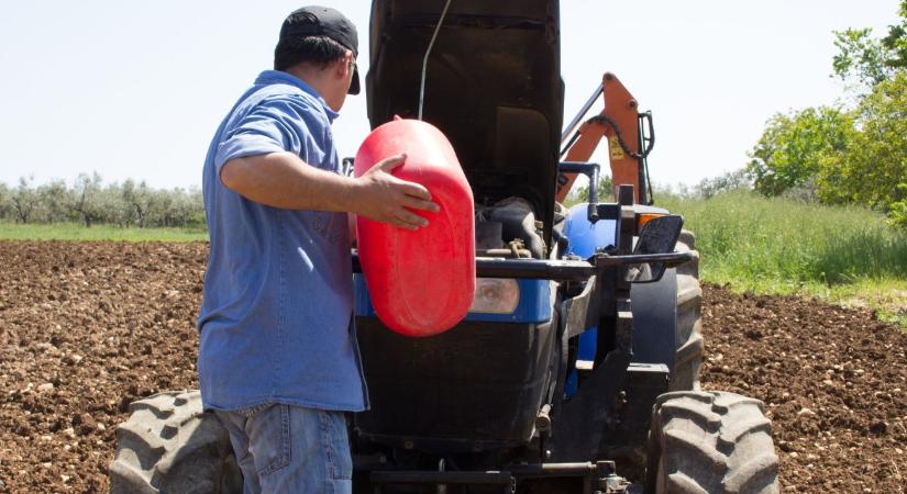 Vége az olcsó tavaszi munkáknak? Miért fizetnek a gazdák súlyos eurókat az iráni konfliktus miatt?