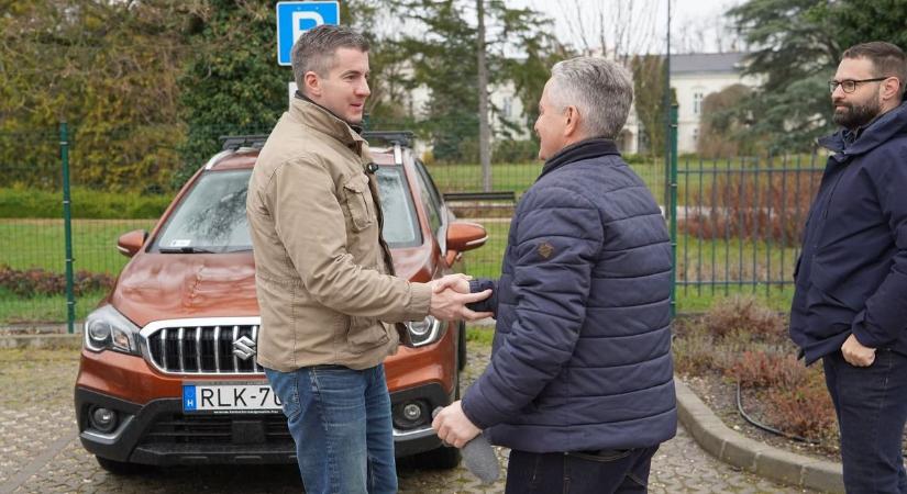 Kocsis Máté Martonvásárról üzent: „Ha elviszi a Tisza a körzetet, ide semmi nem jut!” (videó)