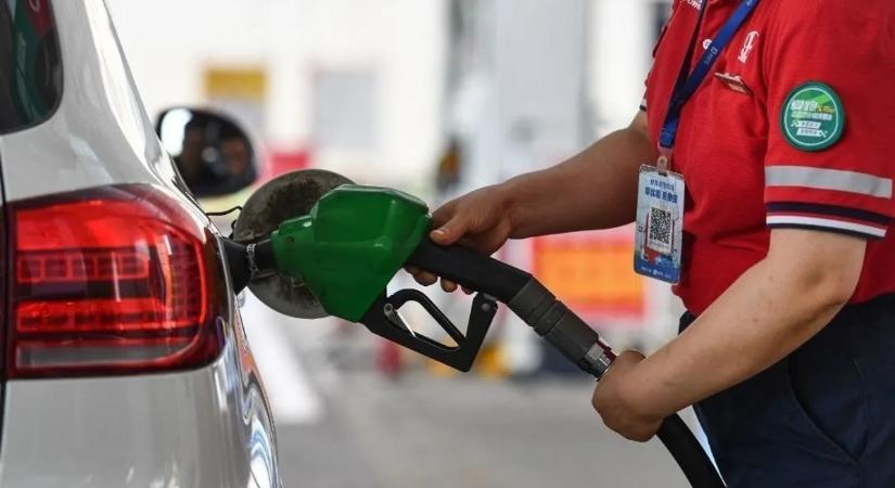 Súlyos terhet róna a családokra a Tisza energiaátállási terve