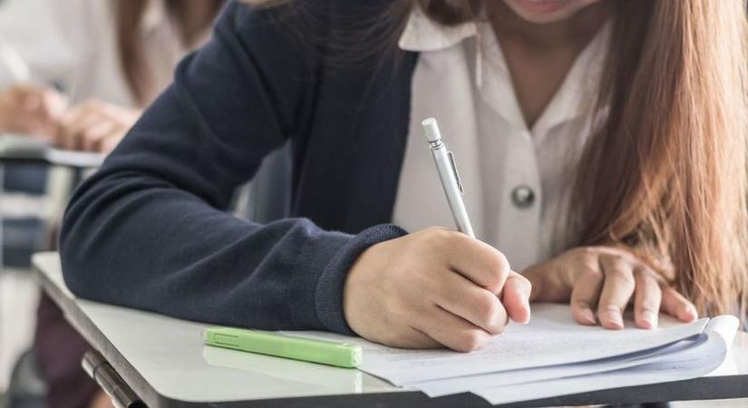 Hasznos magyar weboldalak és YouTube-csatornák az érettségi felkészüléshez