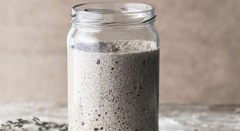 Liszt, víz, só - Minden, amit a kovászról tudni érdemes