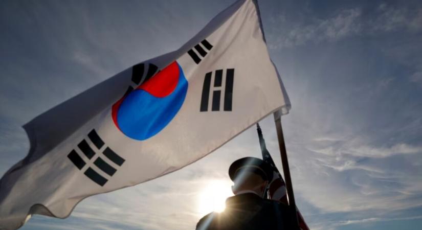 Oroszország „súlyos következményekkel” fenyegeti Szöult Ukrajna esetleges katonai támogatása miatt