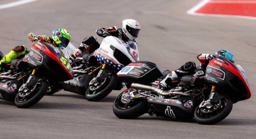 Látványos csatákat hozott az első HD Bagger-futam - Üdv a MotoGP-ben!