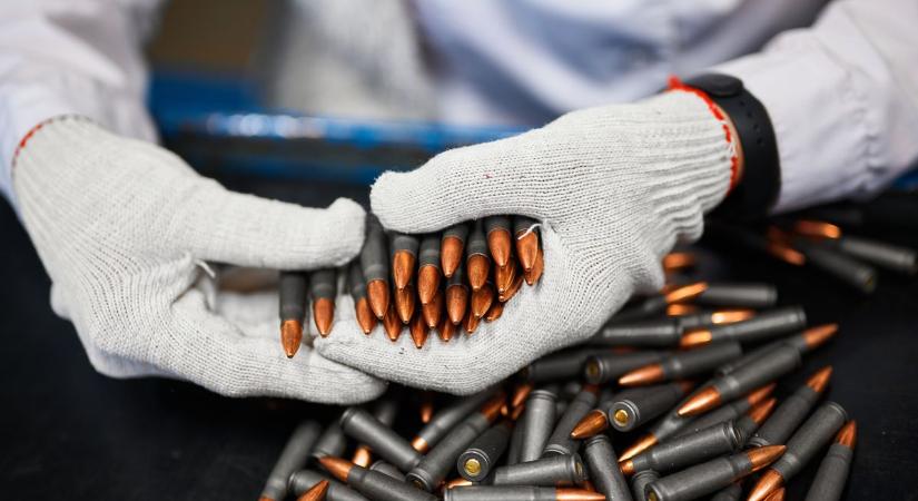 Ügyes trükk: Európa nem hagyja pénz nélkül Ukrajnát, máris landolt az új milliárd eurós csomag – fegyverekre költik