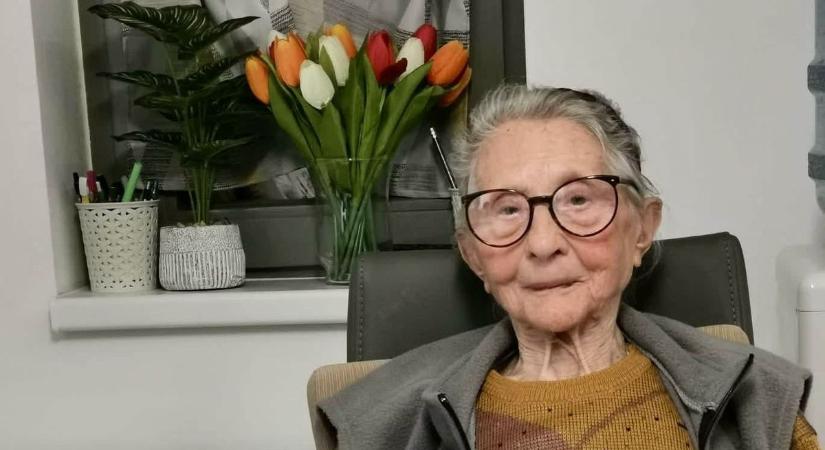 101 éves lett Alsóörs legidősebb lakója, Csima Lajosné Irénke néni