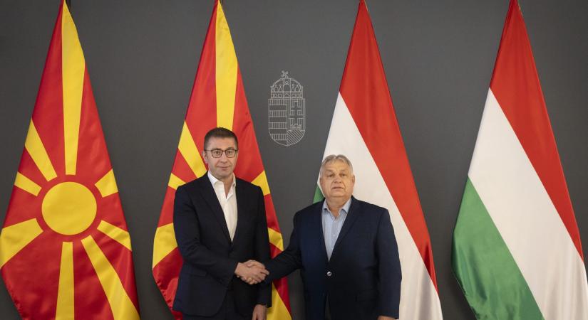 Orbán Viktor és Mickoszki találkozója Budapesten: új lendület a bilaterális kapcsolatokban