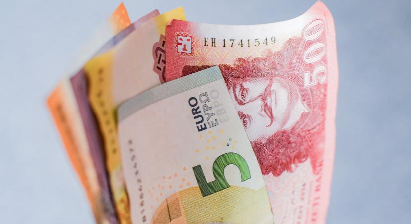 Összekapta magát a forint