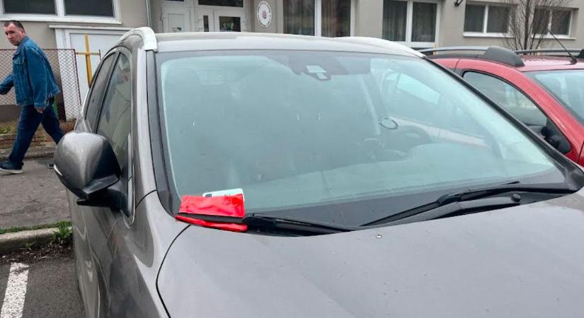 Márciusi Mikulás-csomag osztás Debrecenben