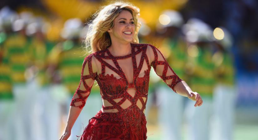 Shakira piros hajjal jelentkezett be Instagramon, húsz éve volt utoljára ilyen frizurája
