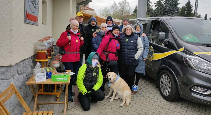 Győrből indult a segítség - Vakvezető kutyákért keltek útra a Balaton körül