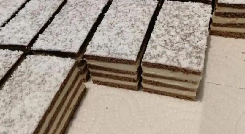 Egy szelet, és mindenki elkéri a receptet: ez a Csányi mézes verhetetlen