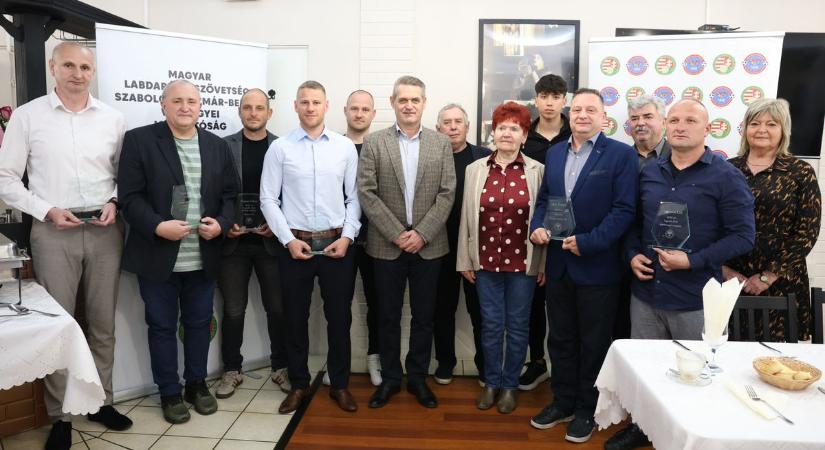 Díjeső! Mutatjuk 2025 legjobbjait a megyei fociban (fotókkal)