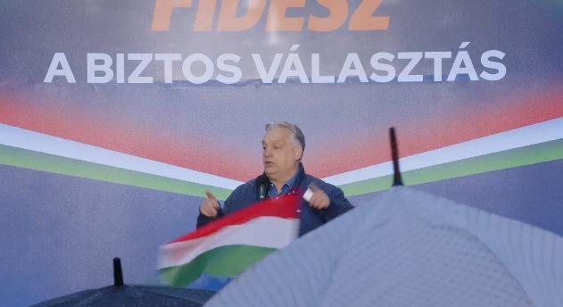 "Ha ezt a körzetet megnyerjük, nagyon közel leszünk a kétharmadhoz" - kecsegtetett Orbán Szolnokon