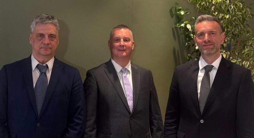 Budapesti csatatéren csaptak össze a jelöltek, Magyar Péter látványosan távol maradt a vitától (VIDEÓ)