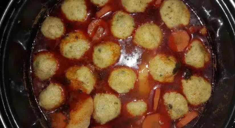 Falusi krumpligombóc leves, ahogy a dédim csinálta