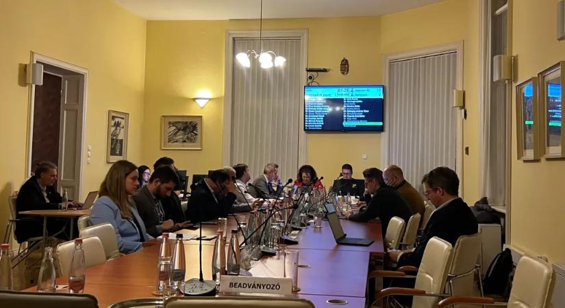 Orbán esete után az NVB több tiszás politikus gyerekeket mutató posztját is jogsértőnek találta