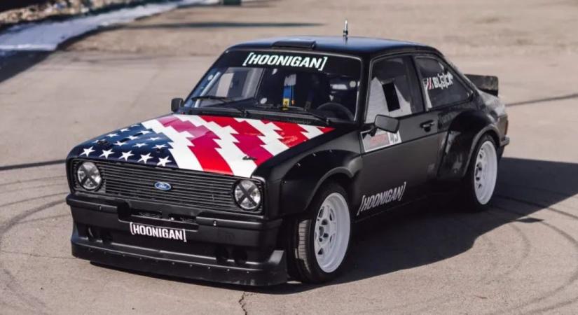 Igazi autósportos ereklye Ken Block egykori Escortja
