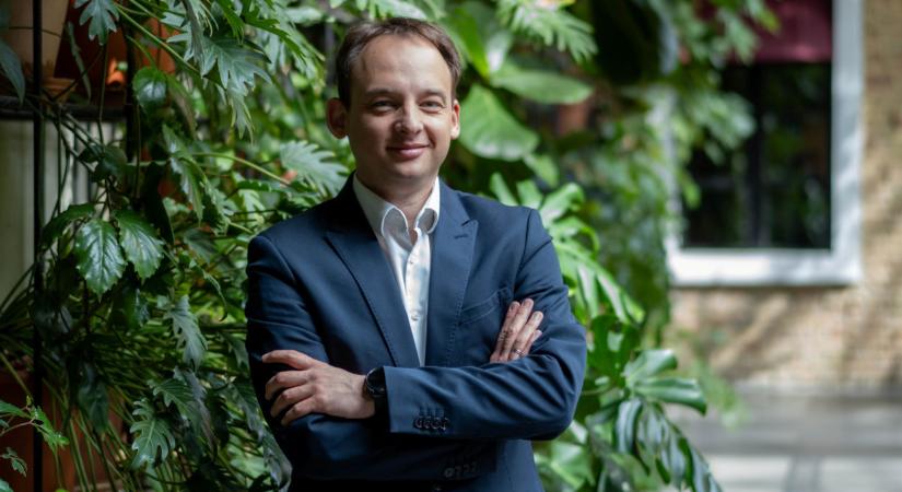 Megszólalt a FlixBus-alelnök: azonnal olcsóbb lenne a tömegközlekedés, ha ezt meglépné a magyar kormány