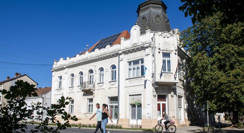 Szavazatvásárlás: Dél-Somogy lankáin csak mutatóba látni ellenzékit, fideszes ajándékcsomagok segítenek a választásban