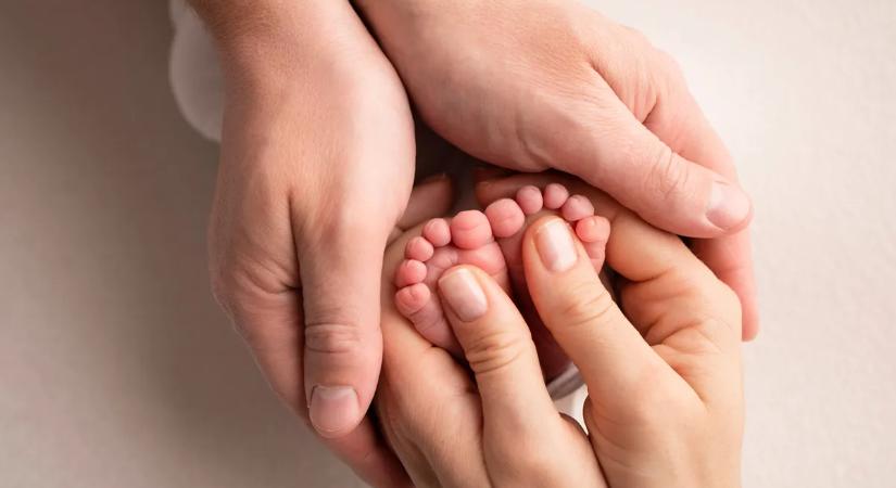 "Darabokra tört a szívem" - Rejtélyes körülmények közt halt meg egy egyéves kisfiú