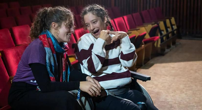 17 éve küzd a súlyos beteg Timi és édesanyja: "Van, amikor már nem a fejlesztés a legfontosabb – hanem a szeretet"