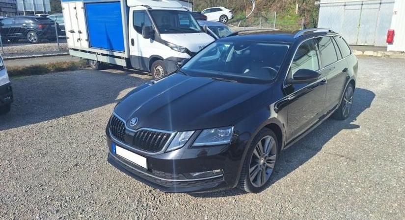 Lányhervasztó X5 és holttá mattult Focus bagóért a NAV-nál! Mazochistáknak abszolút alkalmi vétel – fotókkal