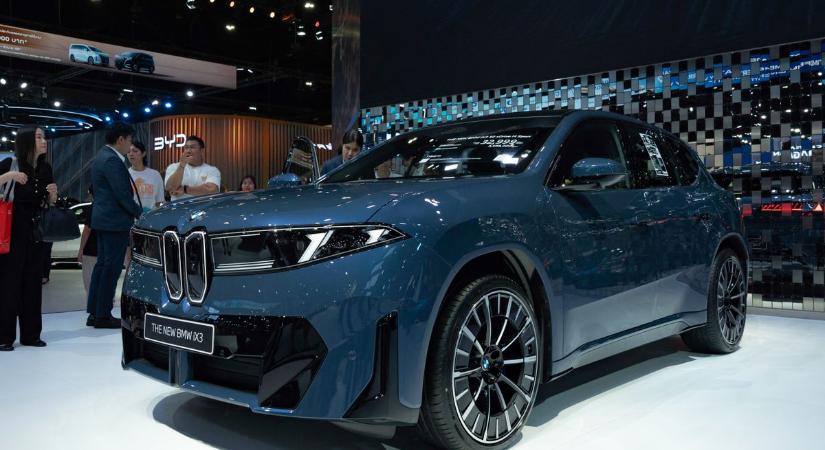 Máris elkezdték másolni a kínaiak a debreceni BMW-t, sajátot akarnak: van néhány látványos különbség a magyarországi modellhez képest – áprilisban leleplezik