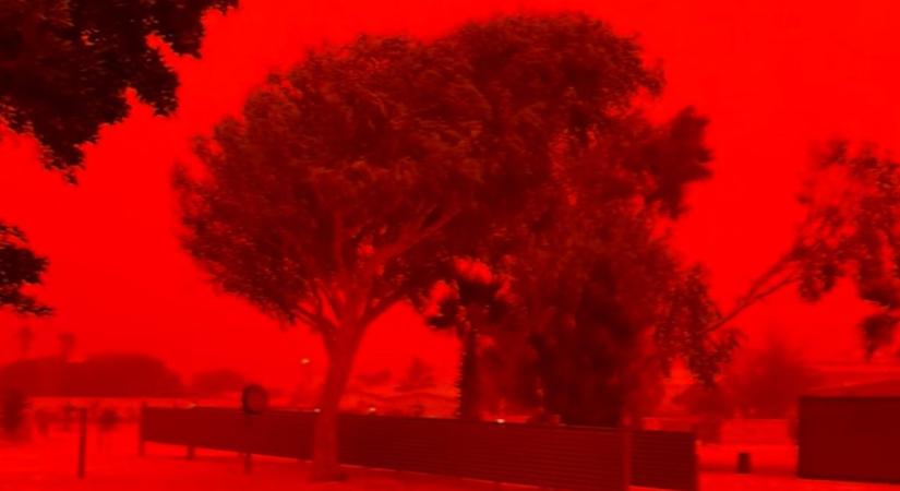 Ezért vált vérvörössé az égbolt Ausztrália felett