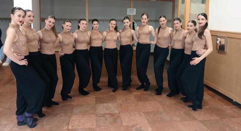 Regionális elődöntőn remekeltek a debreceni moderntáncosok