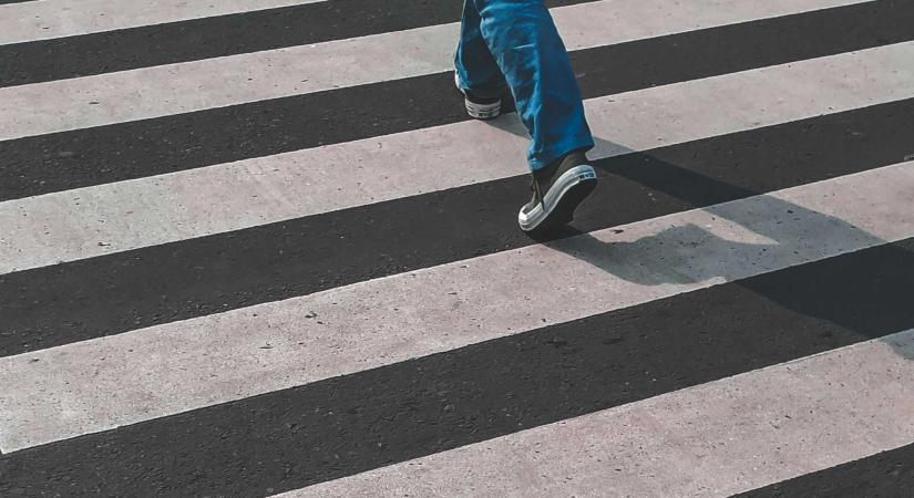 Gyalogátkelőnél ütöttek el egy tinédzsert