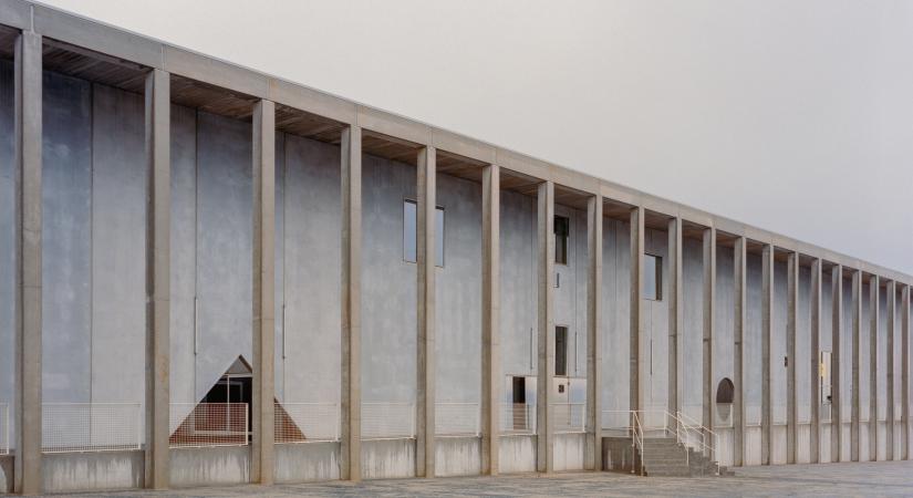 Utópikus realizmusok XX. – Nuno Melo Sousa: Corcet csarnoképület