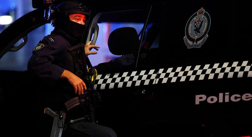 7 hónapos hajtóvadászat után lelőtték a kettős rendőrgyilkost Ausztráliában