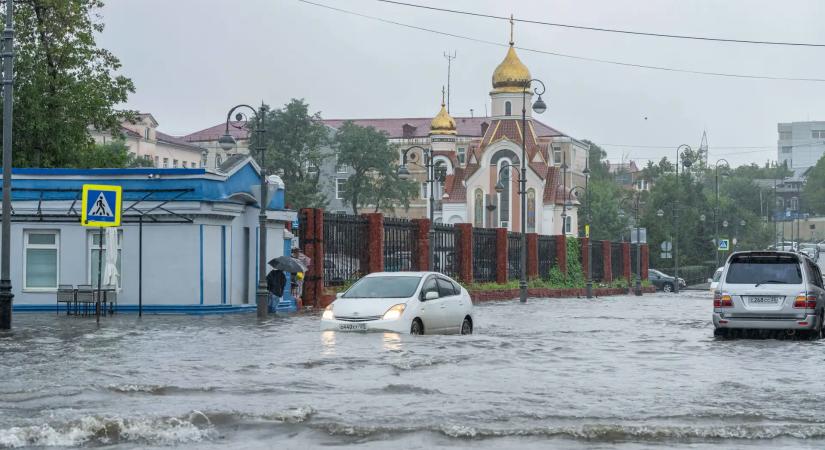 Hatalmas esőzés miatt pusztítanak árvizek Oroszországban és több másik országban