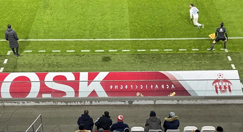 Magyarország három év alatt 50 millió euróval támogatott két romániai fociklubot