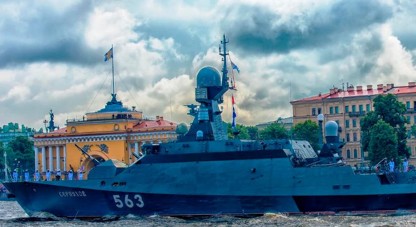 Megbénult a szentpétervári Pulkovo repülőtér az ukrán dróntámadás miatt