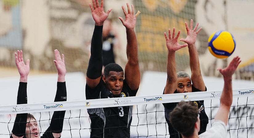 Elúszott az elődöntő a DEAC férfi röpiseinek