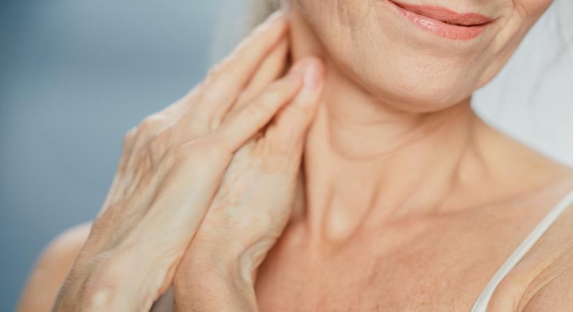 A nők 90%-a elvéti ezt a reggeli rutinban – évekkel öregszik tőle a bőr