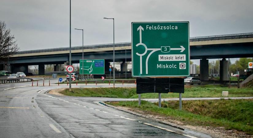 Az időjárástól függ a keddi kátyúzás Miskolcon