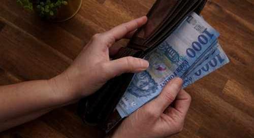 KSH: januárban a bruttó átlagkereset 840 600 forint volt