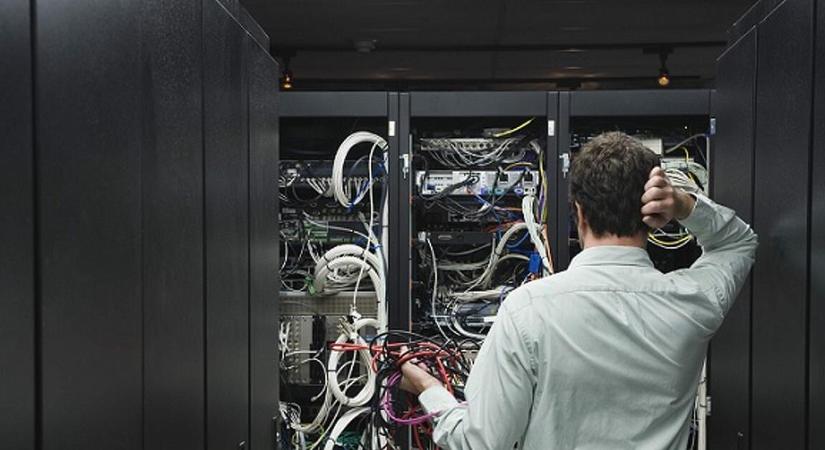 Az adatközpontok számában elsöprő fölényben a Nyugat Kelettel szemben