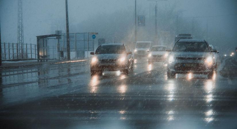 Egyre kevesebbet kell fizetnünk autónk után – jót tesz a biztosítók közötti verseny a pénztárcánknak