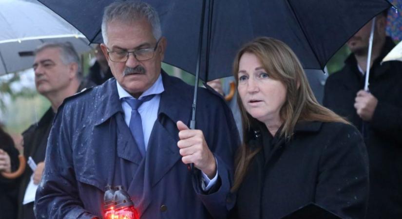 A háziorvos-polgármester feljelentést tett