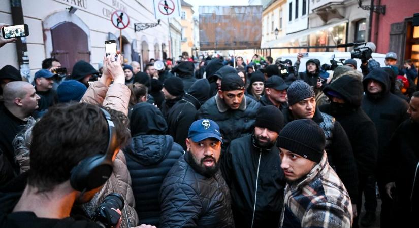 Pintértől kért segítséget Orbán fóruma miatt az ellenzéki polgármester