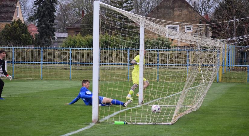 Pápán sem botlott az éllovas